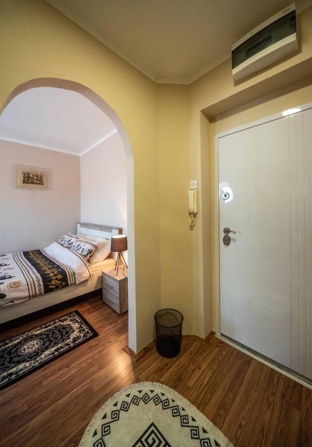 Apartment Africa Belgrado Exterior foto